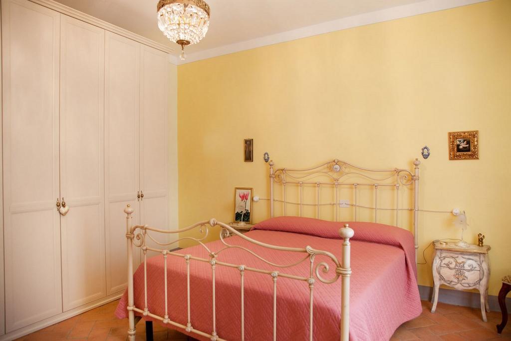 Appartamento Di Lusso In Borgo Storico Toscano Bibbiena Zimmer foto